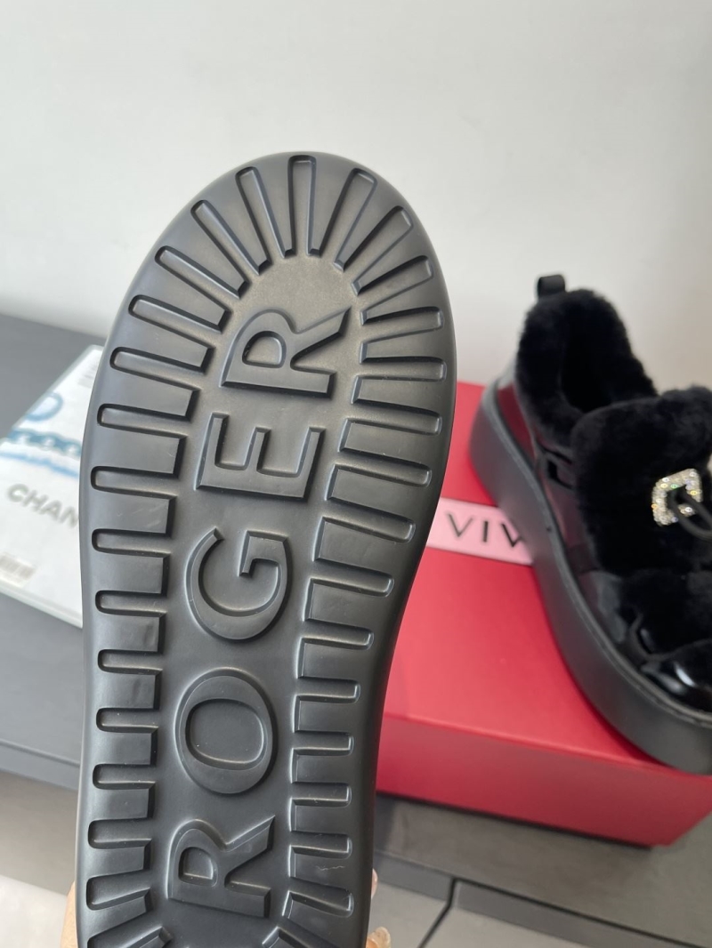 roger u1u1er boots